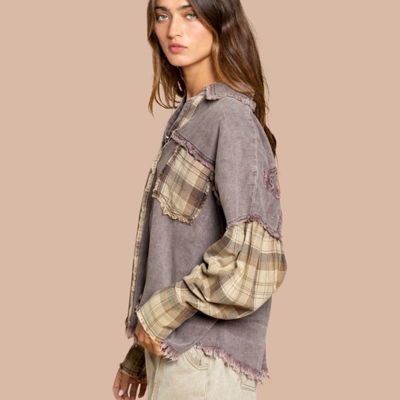 POL Oversized Casual Mocha Plaid Shacket - Picture 6 of 10